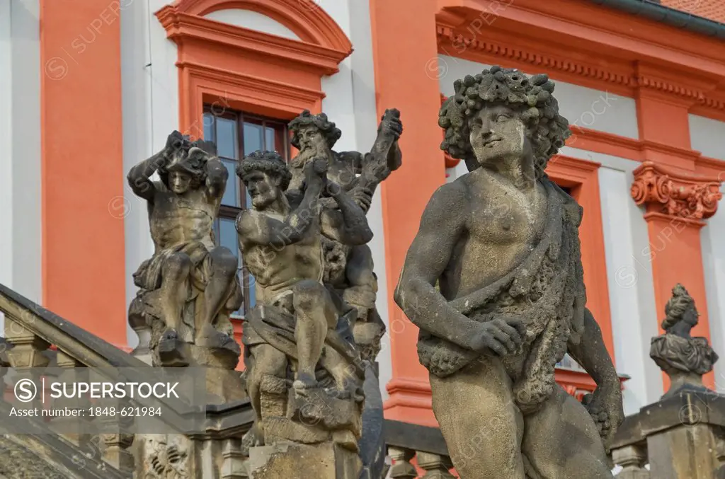 Sculptures in front of Zámek Troja, Troja Palace, a Baroque palace built for the Counts of Sternberg from 1679 to 1691, in Troja, north-west Prague, C...