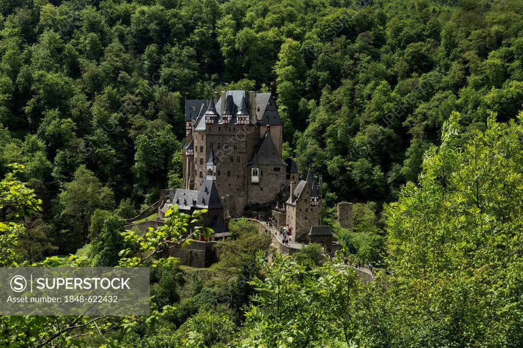 Burg Eltz Castle, hilltop castle, 12th Century, Elz Valley, Wierschem, Eifel, Rhineland-Palatinate, Germany, Europe