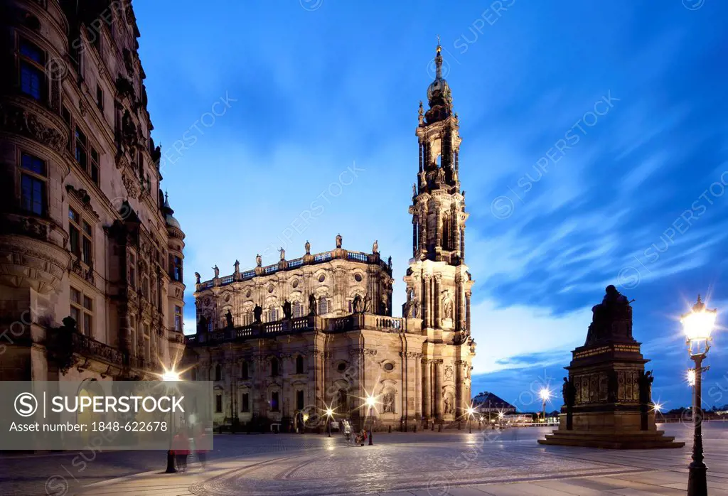 Catholic Church of the Royal Court of Saxony, cathedral, Dresden, Saxony, Germany, Europe, PublicGround