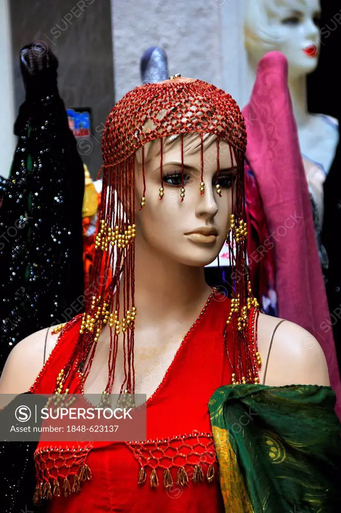 Female mannequin wearing a pearl hair net in front of a clothing store, Judengasse, Jewish Lane, Salzburg, Salzburg Province, Austria, Europe