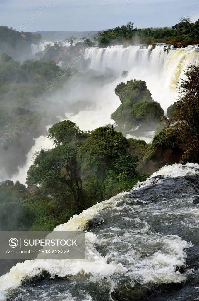 Iguazu or Iguacu Falls, UNESCO World Heritage Site, at the border of Brazil and Argentina, landscape of the Argentine side, South America