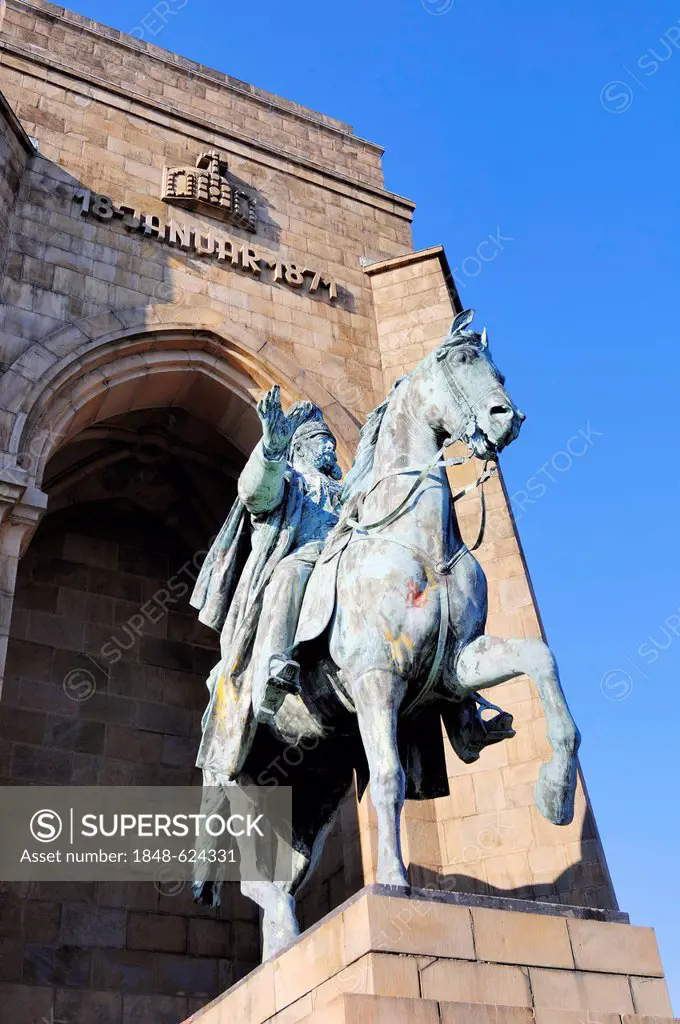 Equestrian statue of Emperor William, Hohensyburg, Syburg, Dortmund, Ruhr Area, North Rhine-Westphalia, Germany, Europe, PublicGround