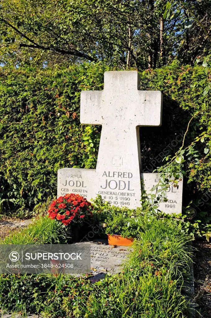 Grave of Colonel General Alfred Josef Ferdinand Jodl, during the Nazi area Chief of the Operations Staff of the Armed Forces High Command, Abtei Fraue...