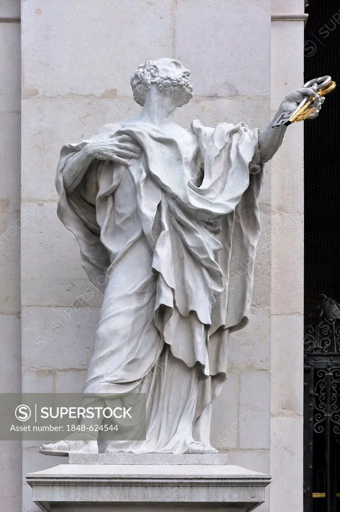 Monumental sculpture of St. Peter with the keys, outside Salzburg Cathedral, created 1697-1698 by Bernhard Michael Mandl, Domplatz square, Salzburg, S...