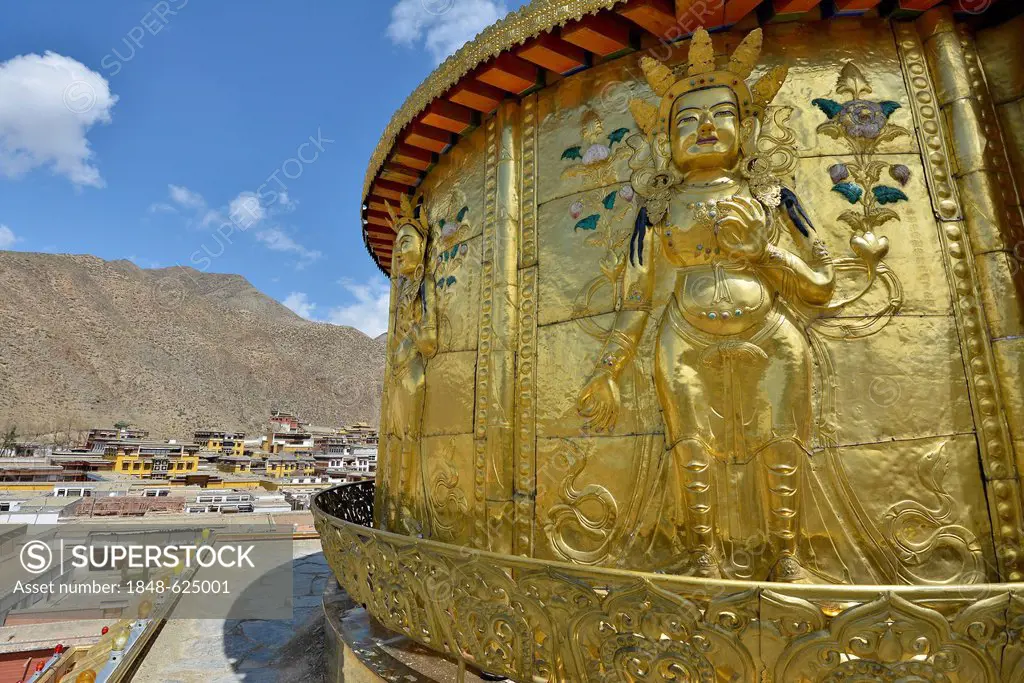 Tibetan Buddhism, large golden stupa at the Labrang Monastery, Xiahe, Gansu, formerly Amdo, Tibet, China, Asia