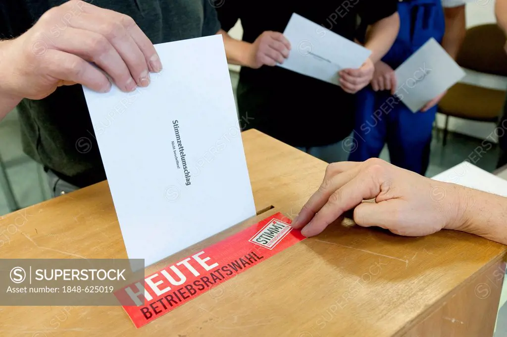 Sign heute Betriebsratswahl, German for today, workers' council elections, ballot at the ballot box, polling station, election for the workers' counci...