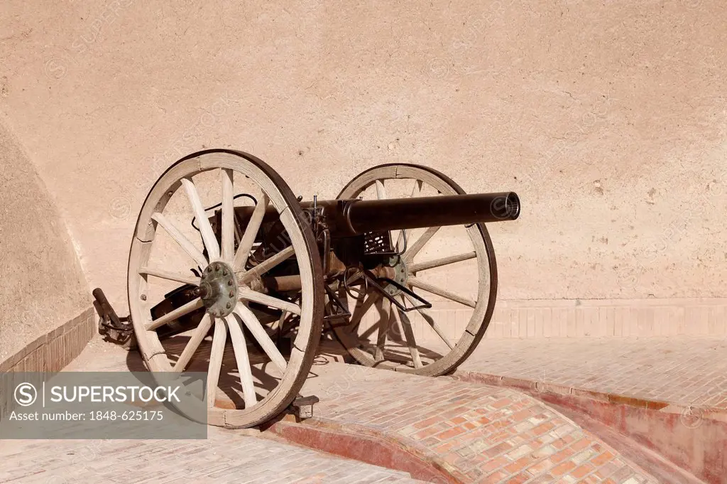Old cannon in front of a mud brick wall, Ouarzazate, Souss-Massa-Dra, Morocco, Maghreb, North Africa, Africa