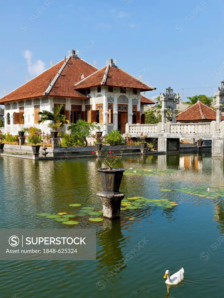 Puri Taman Ujung, Water Palace of Ujung, East Bali, Bali, Indonesia, Southeast Asia, Asia