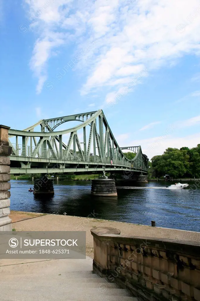 Glienicker Bruecke, bridge, Potsdam, Brandenburg, Germany, Europe