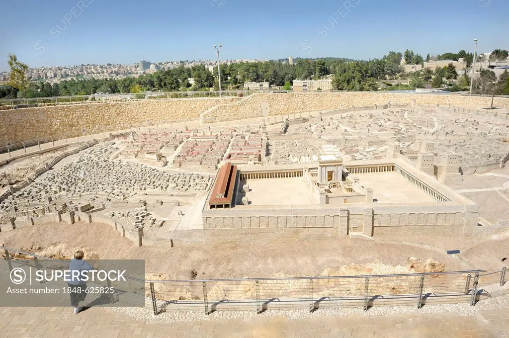 Woman looking at the open-air model of Jerusalem, Ezra model, city of Herod, Temple Mount with the Second Temple at front, Israel Museum, West Jerusal...