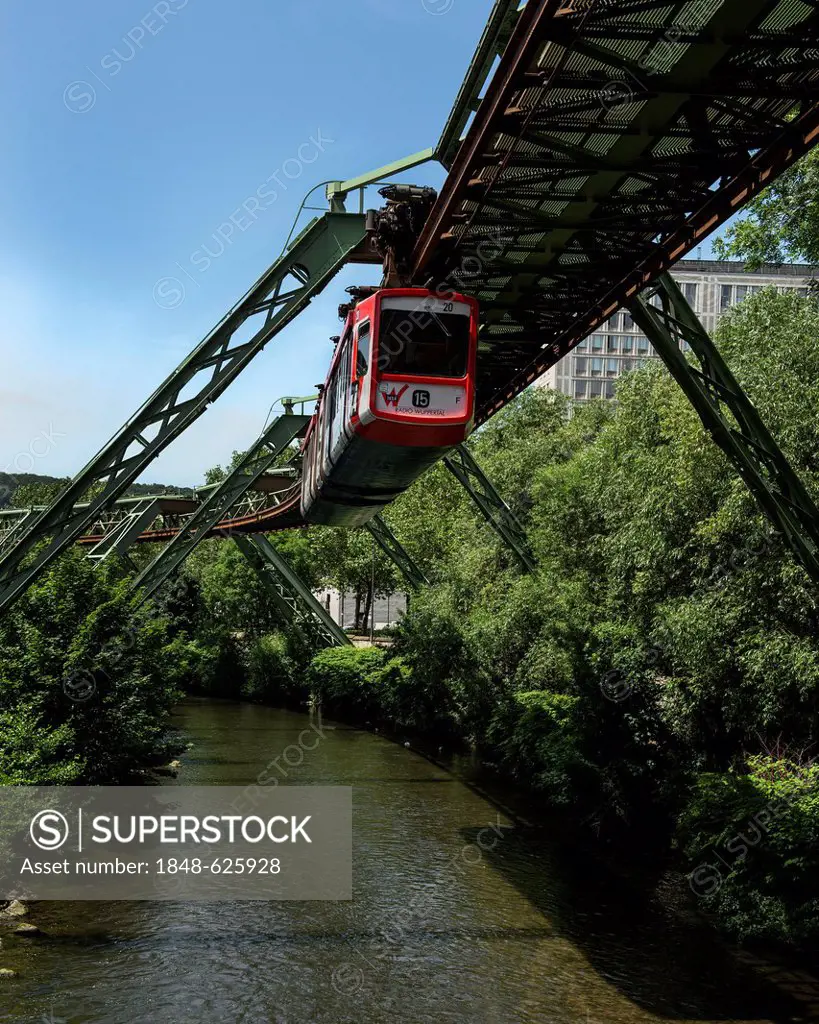 Wuppertal Schwebebahn or Wuppertal Floating Tram, suspension railway over the Wupper river, landmark of Wuppertal, North Rhine-Westphalia, Germany, Eu...