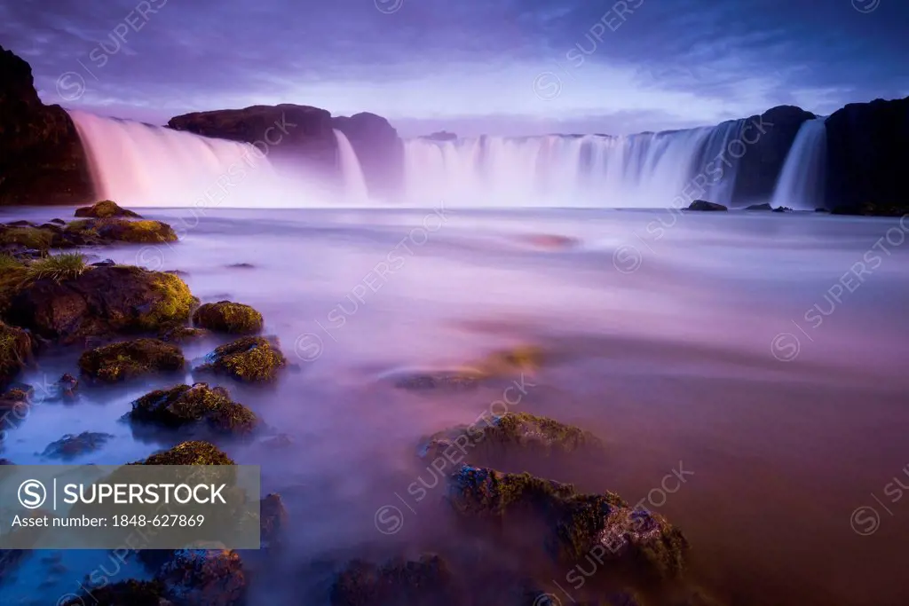 Goðafoss waterfall on the Skjálfandafljót river, Ring Road, Norðurland eystra, Northeast Iceland, Iceland, Europe