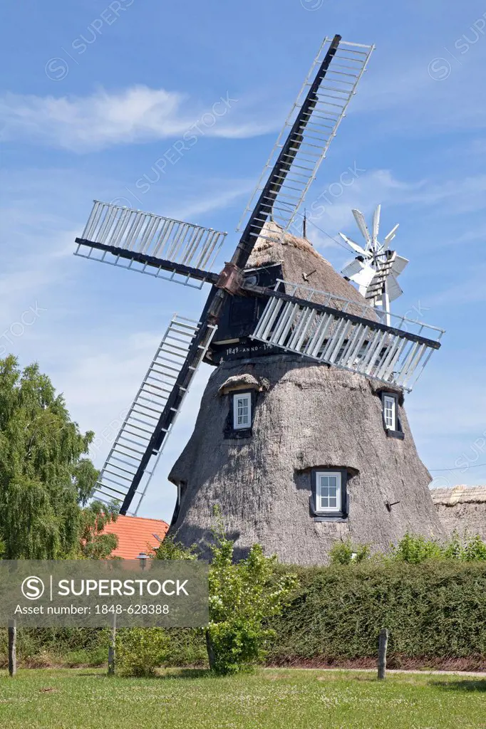 Windmill, Dorf Mecklenburg, village, Mecklenburg-Western Pomerania, Germany, Europe