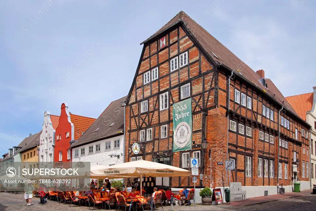 Restaurants, Am Lohberg street, Wismar, Mecklenburg-Western Pomerania, Germany, Europe