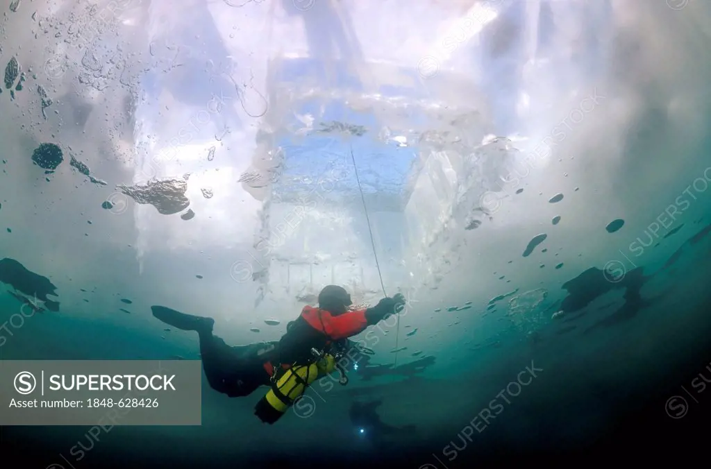 Technical ice-diving, Olkhon island, Lake Baikal, Siberia, Russia, Eurasia