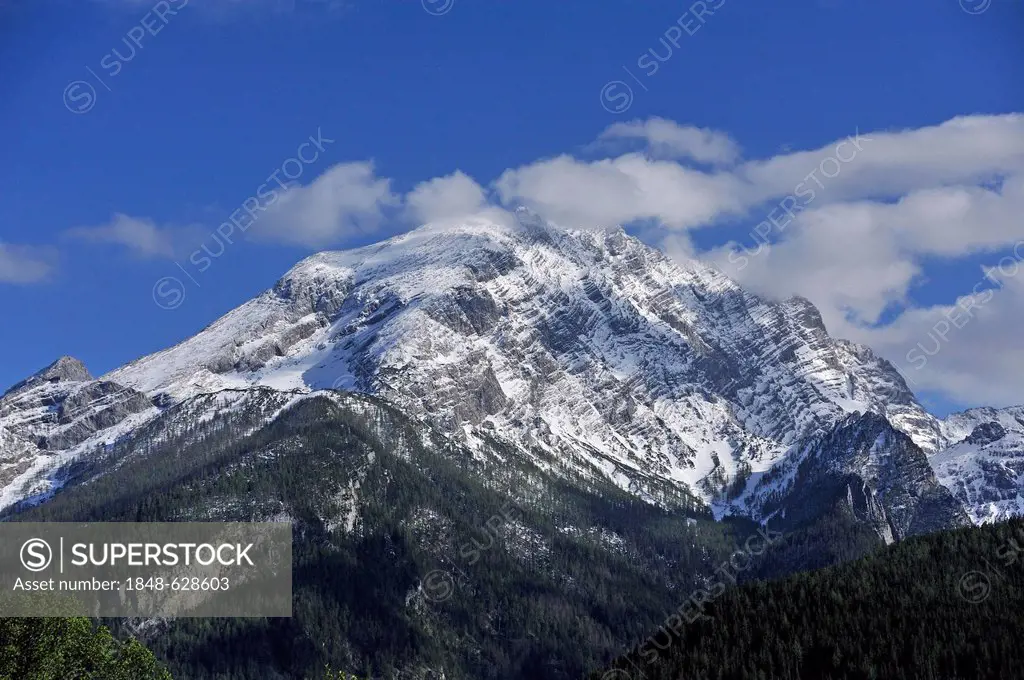 Fresh snow on the west face of Mt Watzmann, Ramsau, Berchtesgadener Land region, Upper Bavaria, Germany, Europe
