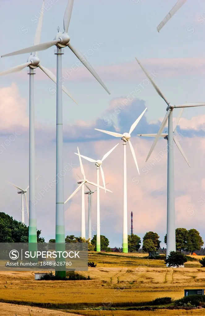 Wind turbines, wind power plant, wind farm, at Meerhof, North Rhine-Westphalia, Germany, Europe