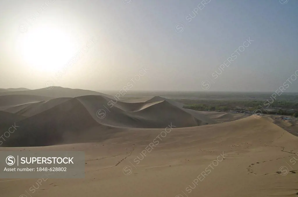 Sand dunes of the Gobi Desert at Crescent Lake or Crescent Moon Lake and Mt Minghsan near Dunhuang, Silk Road, Gansu, China, Asia