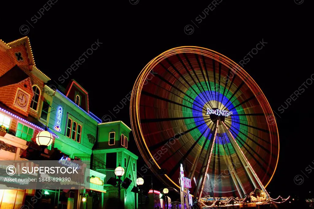 Ferris wheel at night, Biberacher Schuetzenfest fair, Gigelberg pleasure ground, Biberach an der Riss, Upper Swabia, Baden-Wuerttemberg, Germany, Euro...
