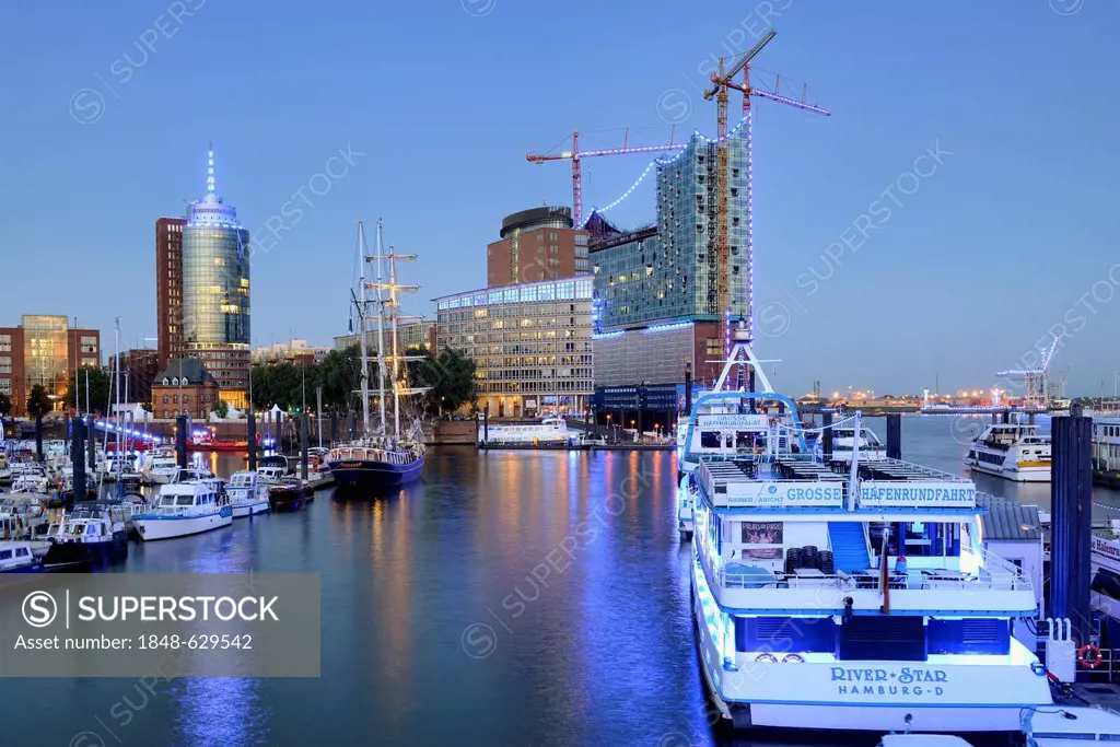 City marina, Elbe Philharmonic Hall and Blue Port illuminations, Hamburg, Germany, Europe