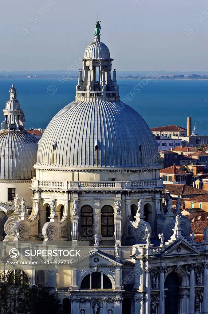 View of the Basilica Santa Maria della Salute, Venice, Venezia, Veneto, Italy, Europe