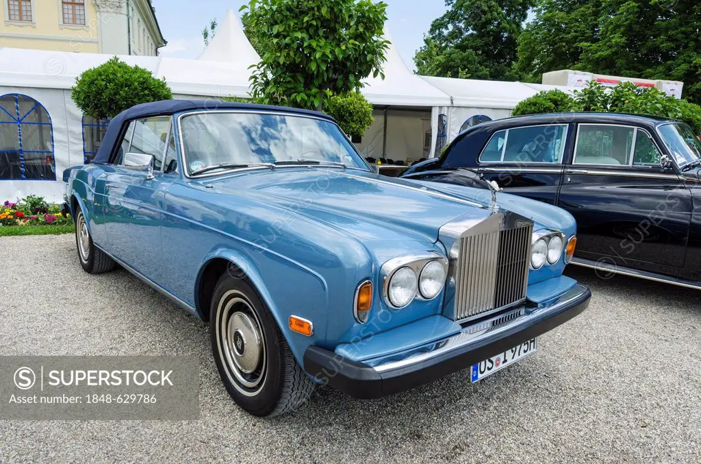 Rolls-Royce Corniche, built after 1971, Classics meets Barock classic car meeting, Ludwigsburg Palace, administrative region of Stuttgart, Baden-Wuert...