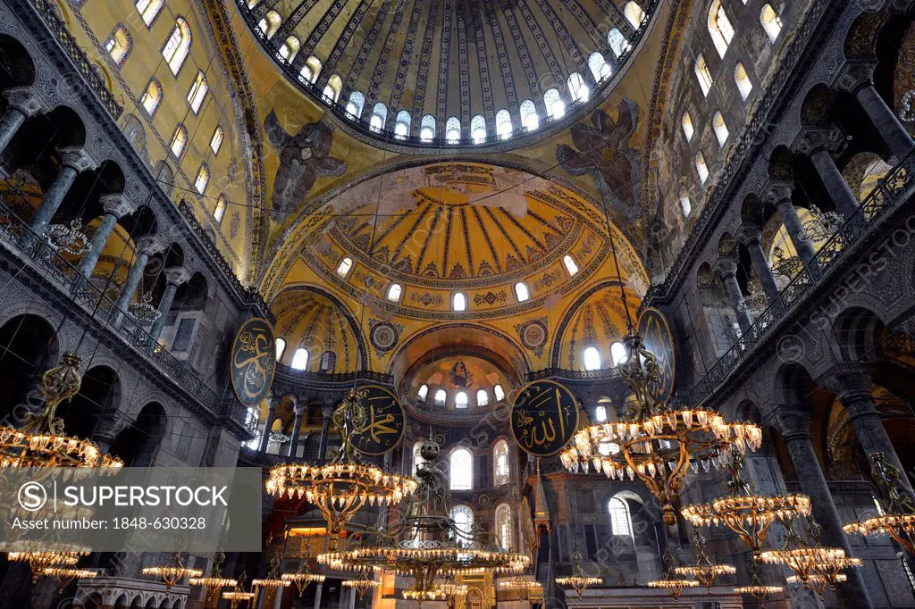 Interior view, main room, dome, Hagia Sophia, Ayasofya, UNESCO World Heritage Site, Istanbul, Turkey, Europe