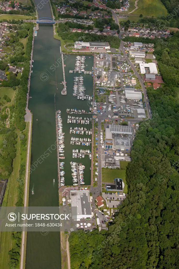 Aerial view, Ruenthe Marina, Datteln-Hamm Canal, inland channel, Bergkamen, Ruhr area, North Rhine-Westphalia, Germany, Europe