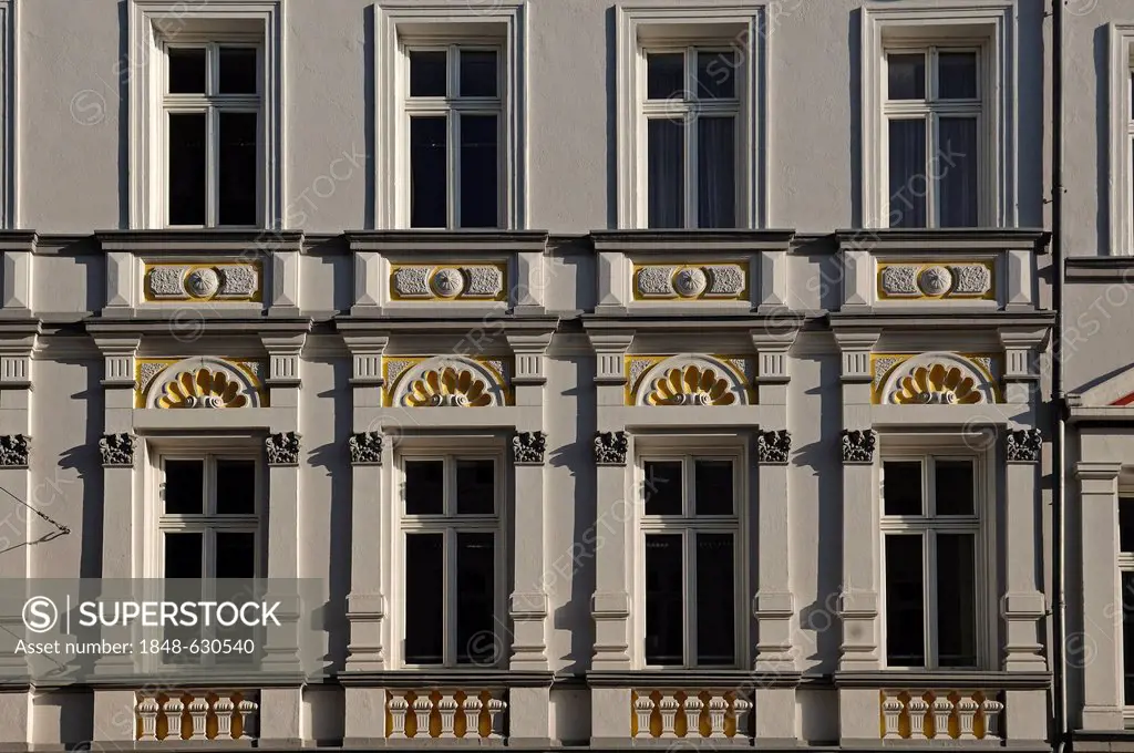 Decorative townhouse facade from the 19th Century, Mecklenburgstrasse 14, Schwerin, Mecklenburg-Western Pomerania, Germany, Europe