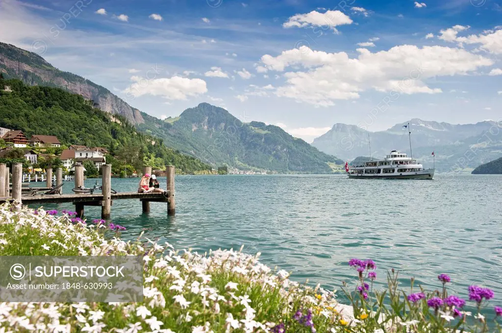 Lakeside promenade, Weggis, Lake Lucerne, canton of Lucerne, Switzerland, Europe
