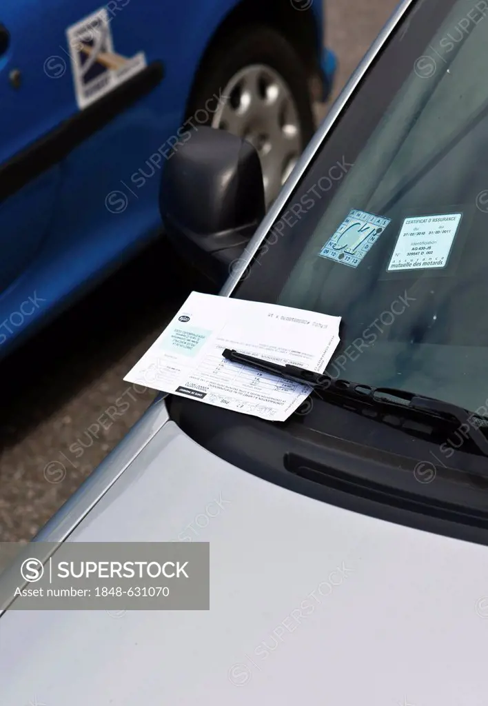 Parking ticket for illegal parking, Strasbourg, Alsace, France, Europe