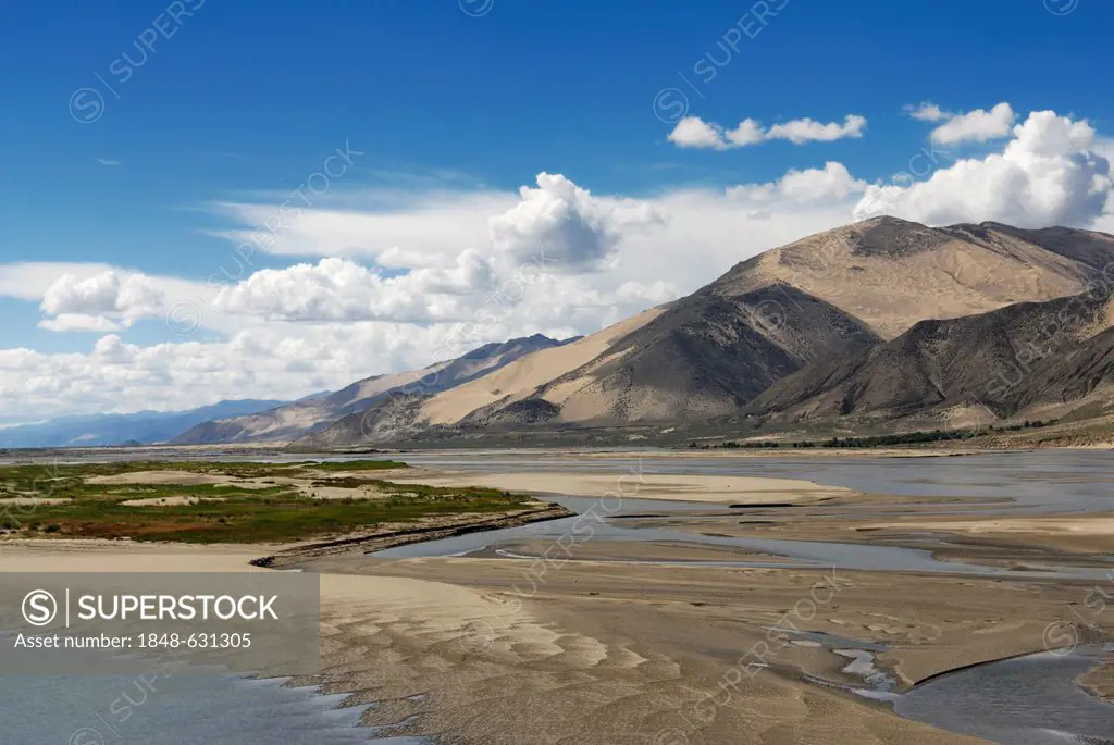 Mountain landscape, Yarlung Tsangpo, Tibet, China, Asia