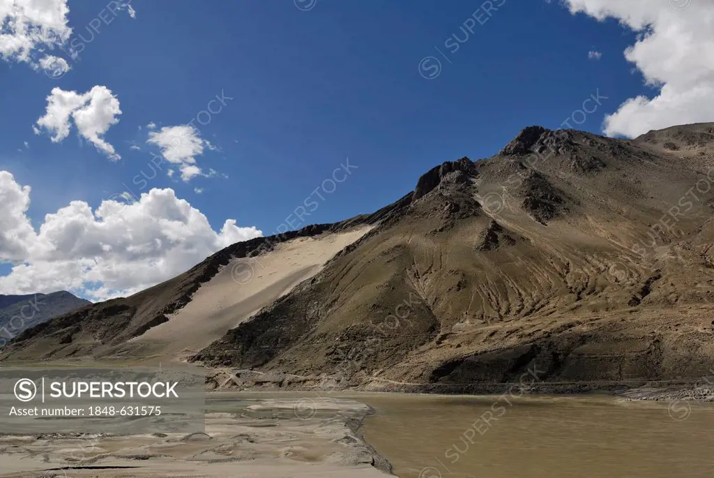 Mountain landscape, Yarlung Tsangpo, Tibet, China, Asia