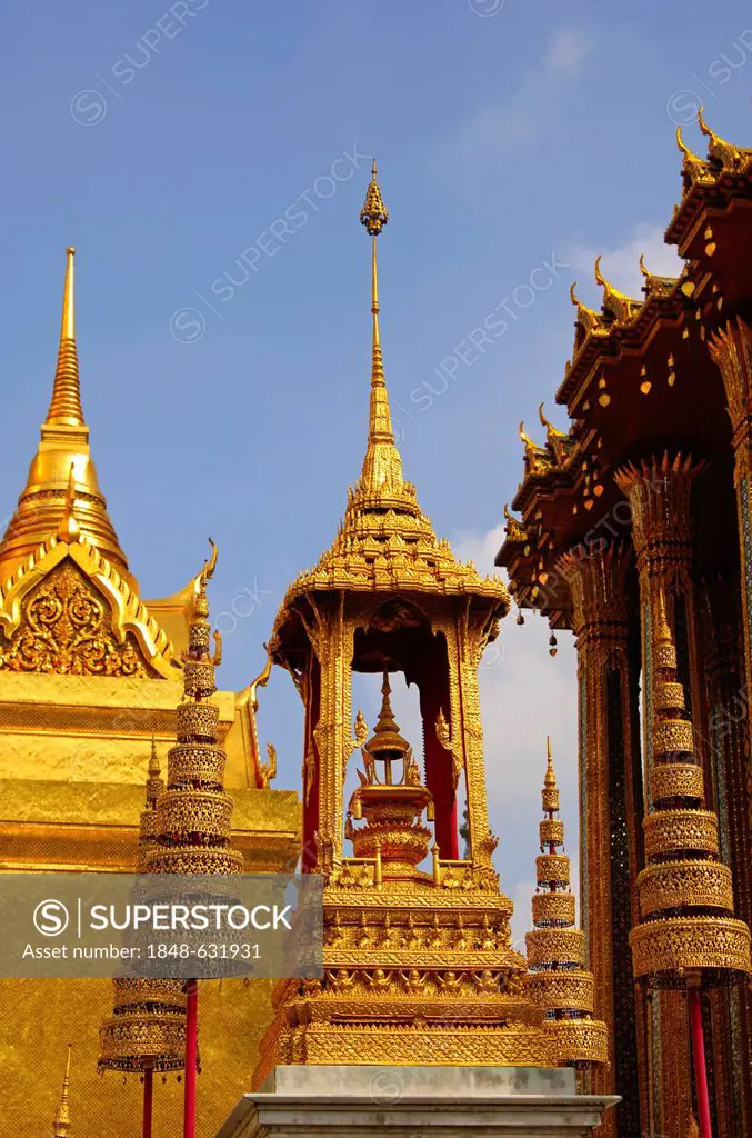 Gold-plated Chedi and memorial to King Mongkut, Rama IV, in Wat Phra Kaeo Temple, Bangkok, Thailand, Asia