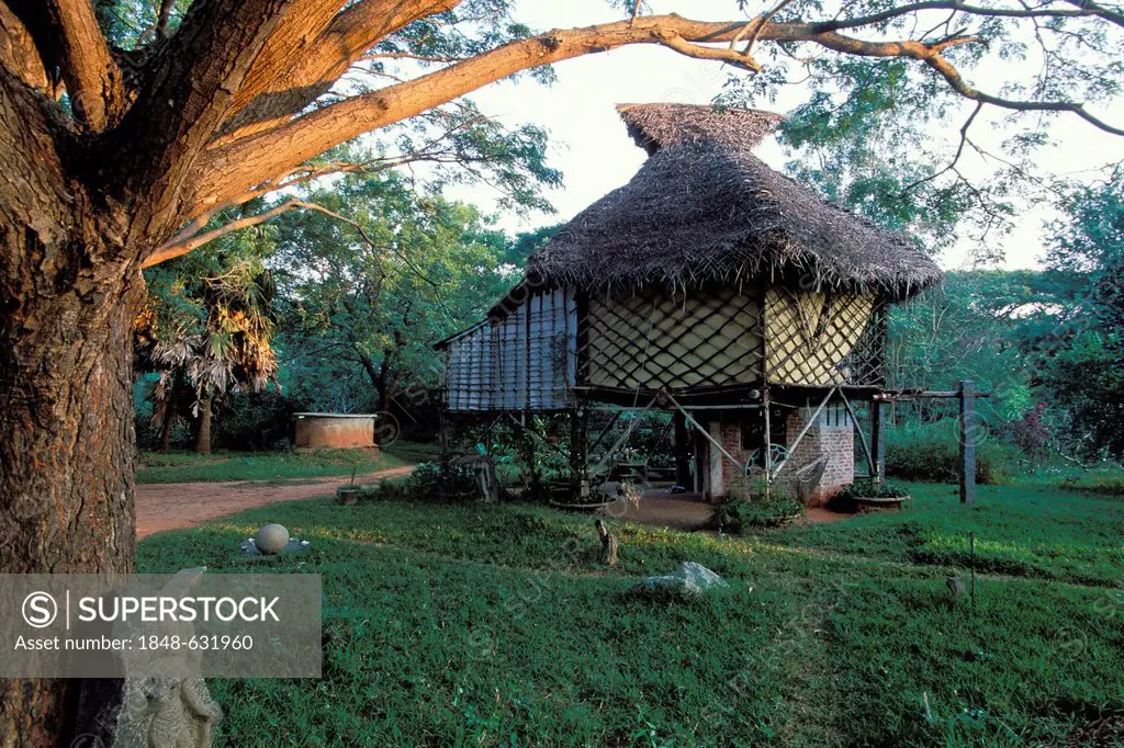 Alternative architecture, hut, so-called Capsule, Auroville, experimental township, near Pondicherry or Puducherry, Tamil Nadu, India, Asia