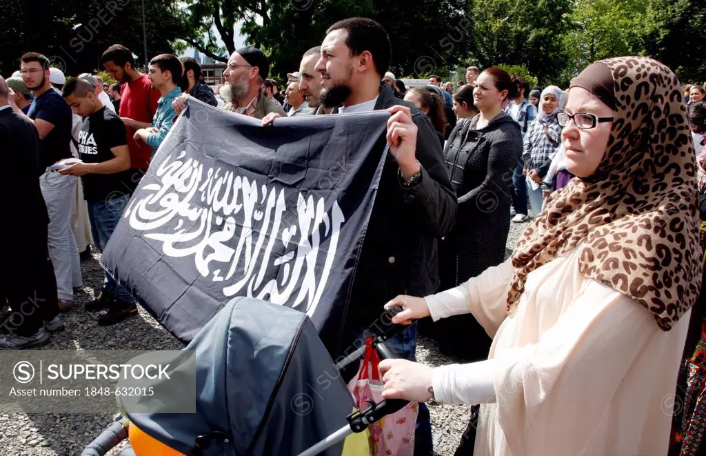 Muslim audience, visitors at the 1. Islamischer Friedenskongress rally of the Salafi movement of the preacher Pierre Vogel, Cologne, North Rhine-Westp...