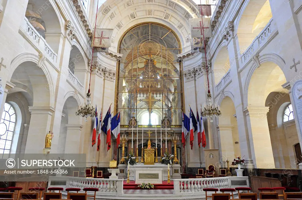 Interior with the chancel and the altar, Soldiers Church or the Church of Saint Louis des Invalides, L'Hôtel national des Invalides, a hospital and r...