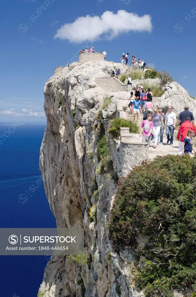 Tourists, Cap de Formentor, Majorca, Spain, Europe