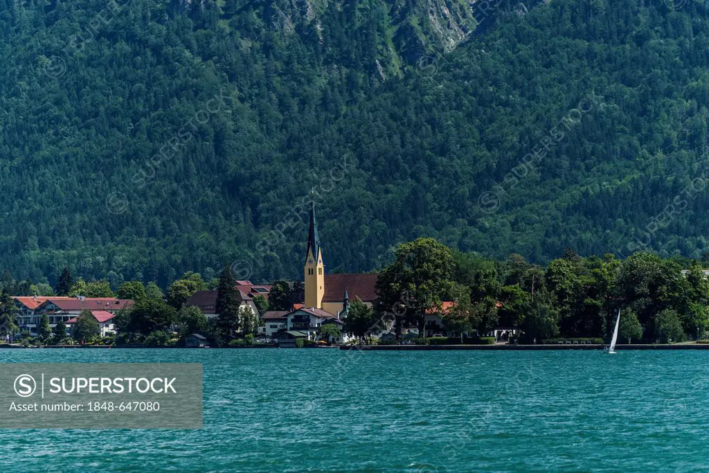 Rottach-Egern on lake Tegernsee, Bavarian Alps, Upper Bavaria, Bavaria, Germany, Europe