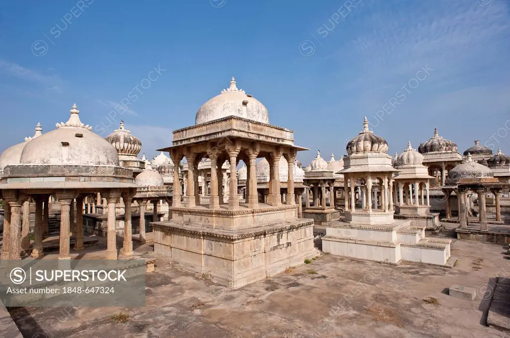 Ahar, cenotaphs, tombs of the royal Mewar family, Udaipur, Rajasthan, India, Asia