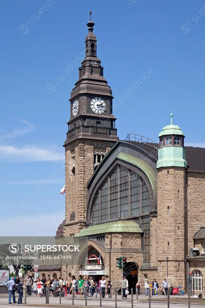 Central railway station, Hamburg, Germany, Europe, PublicGround