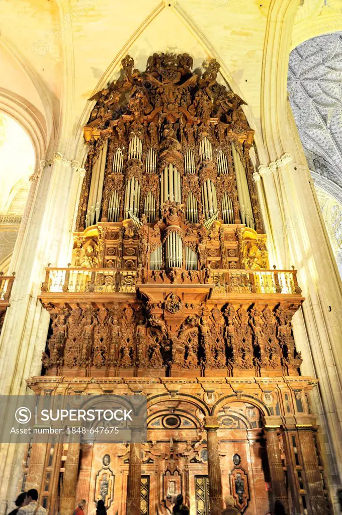 Organ, Seville Cathedral, Catedral de Santa María de la Sede, Giralda, Seville, Andalusia, Southern Spain, Spain, Europe