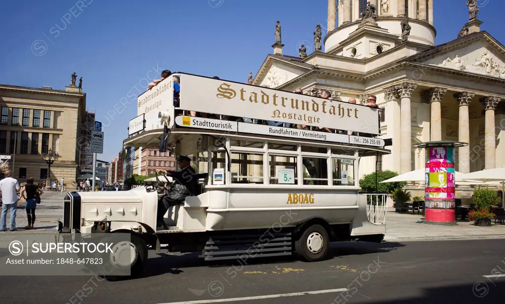 Nostalgie Stadtrundfahrt, nostalgic city tour, sightseeing bus, Gendarmenmarkt square, Berlin, Germany, Europe