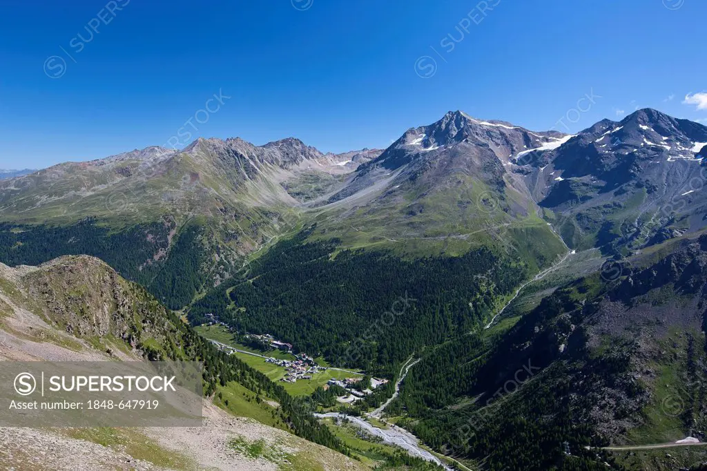 Solda mountain village, Stelvio Pass National Park, South Tyrol, Italy, Europe