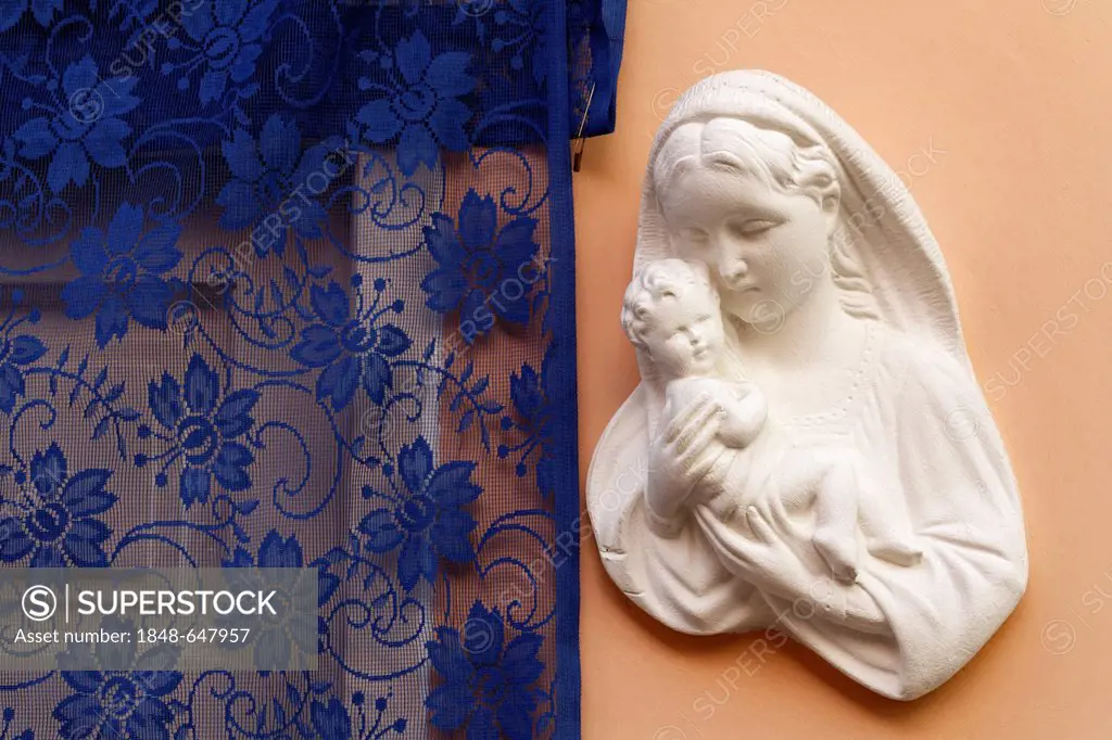 Wall plaque, modern figure of the Virgin Mary with Child, Casamicciola Terme, Ischia Island, Gulf of Naples, Campania, Southern Italy, Italy, Europe