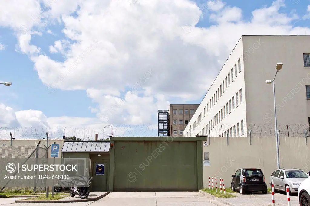 Police custody, detention, Dir ZA Gef 2, deportation facility, prison, Federal Office for Migration and Refugees in Berlin, Germany, Europe
