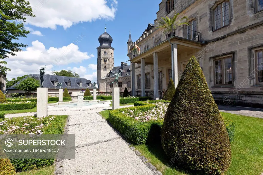 Castle gardens, Schloss Callenberg palace, hunting lodge and summer residence of the Dukes of Saxe-Coburg and Gotha, Coburg, Upper Franconia, Bavaria,...