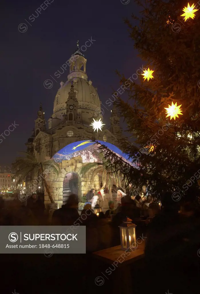 Christmas market in front of the Church of Our Lady on Neumarkt Square, ca. 1901, Dresden, Saxony, Germany, Europe