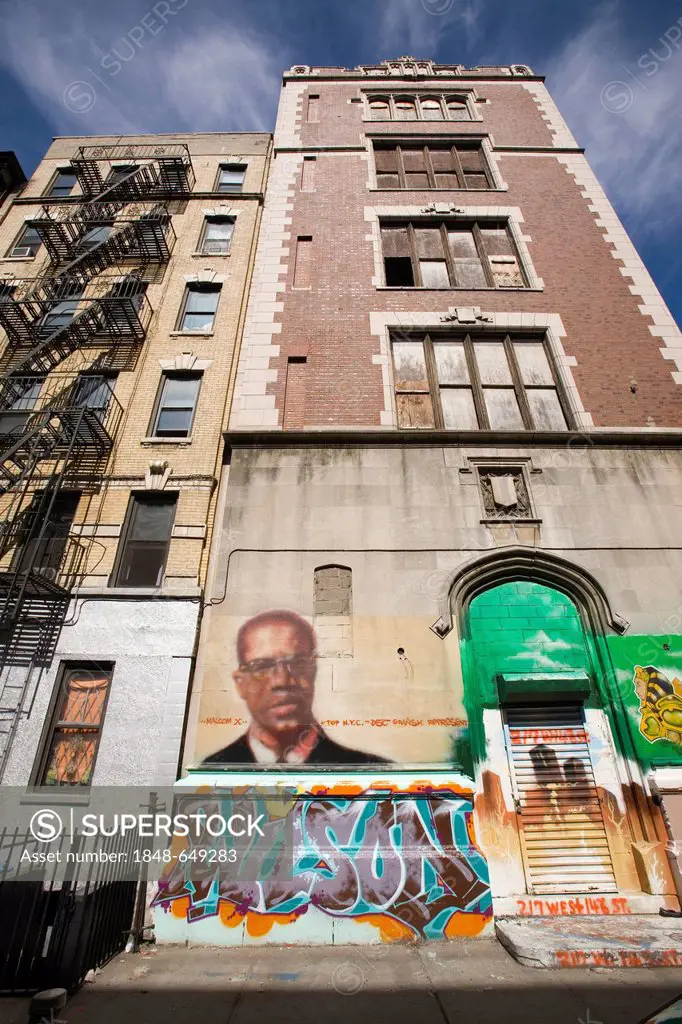 Graffiti, portrait of the civil rights leader Malcolm X in Harlem, West 147th Street, New York City, New York, USA, North America