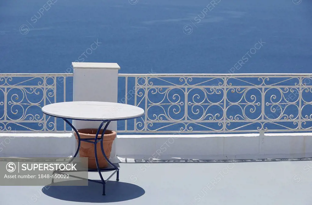 Round table, railing, ocean, Fira, Santorini, Greece, Europe, PublicGround